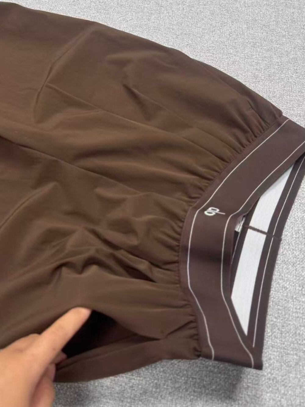 NWT ALO Yoga Suit Up Trouser (Regular) Espresso |Size M - Picture 5 of 8